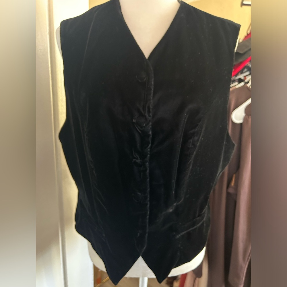 Velvet black vest - Picture 3 of 3